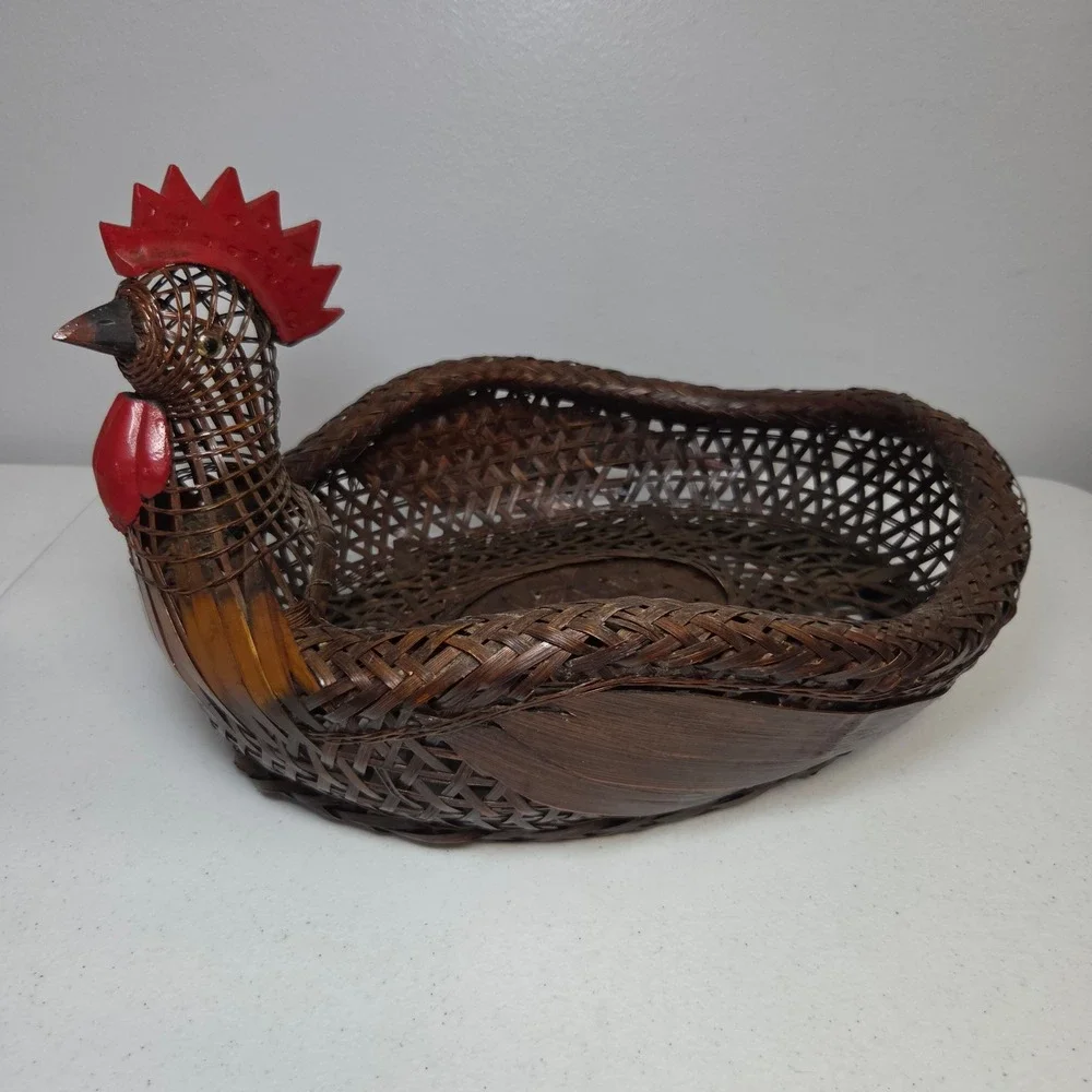 Chicken‎ Rooster Basket Wicker 14 Inch Farmhouse Decor Brown Red Cottagecore